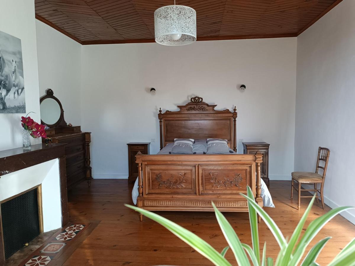 Aux Vieux Fours Bed & Breakfast Noaillac Екстериор снимка